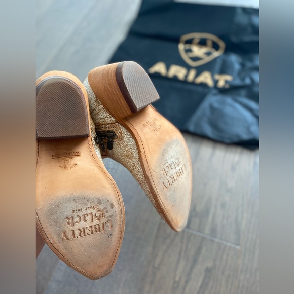 Ariat from Allens Boots Western ankle boots 8 - Picture 9 of 10